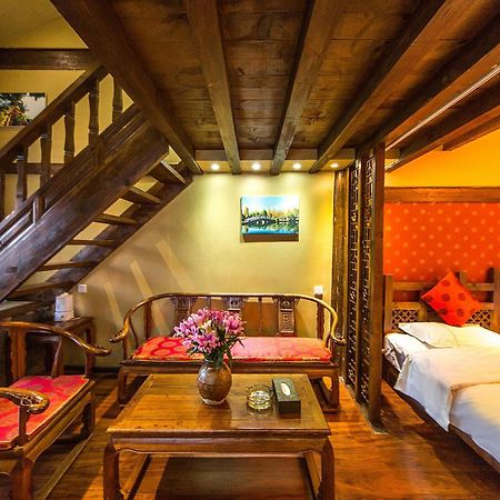 He Mu Ju Inn Zhongyi Branch Lijiang  Dış mekan fotoğraf
