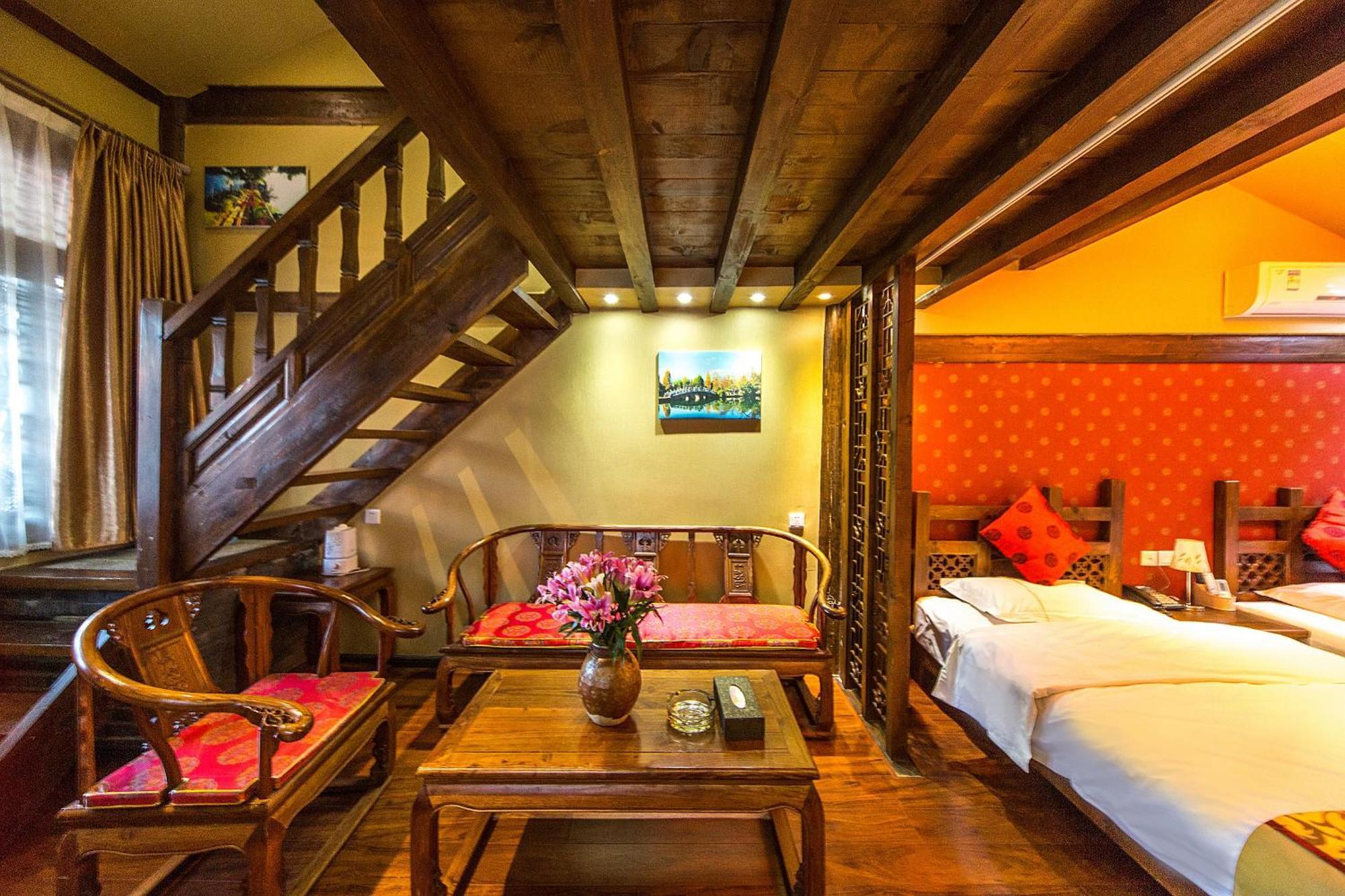 He Mu Ju Inn Zhongyi Branch Lijiang  Dış mekan fotoğraf